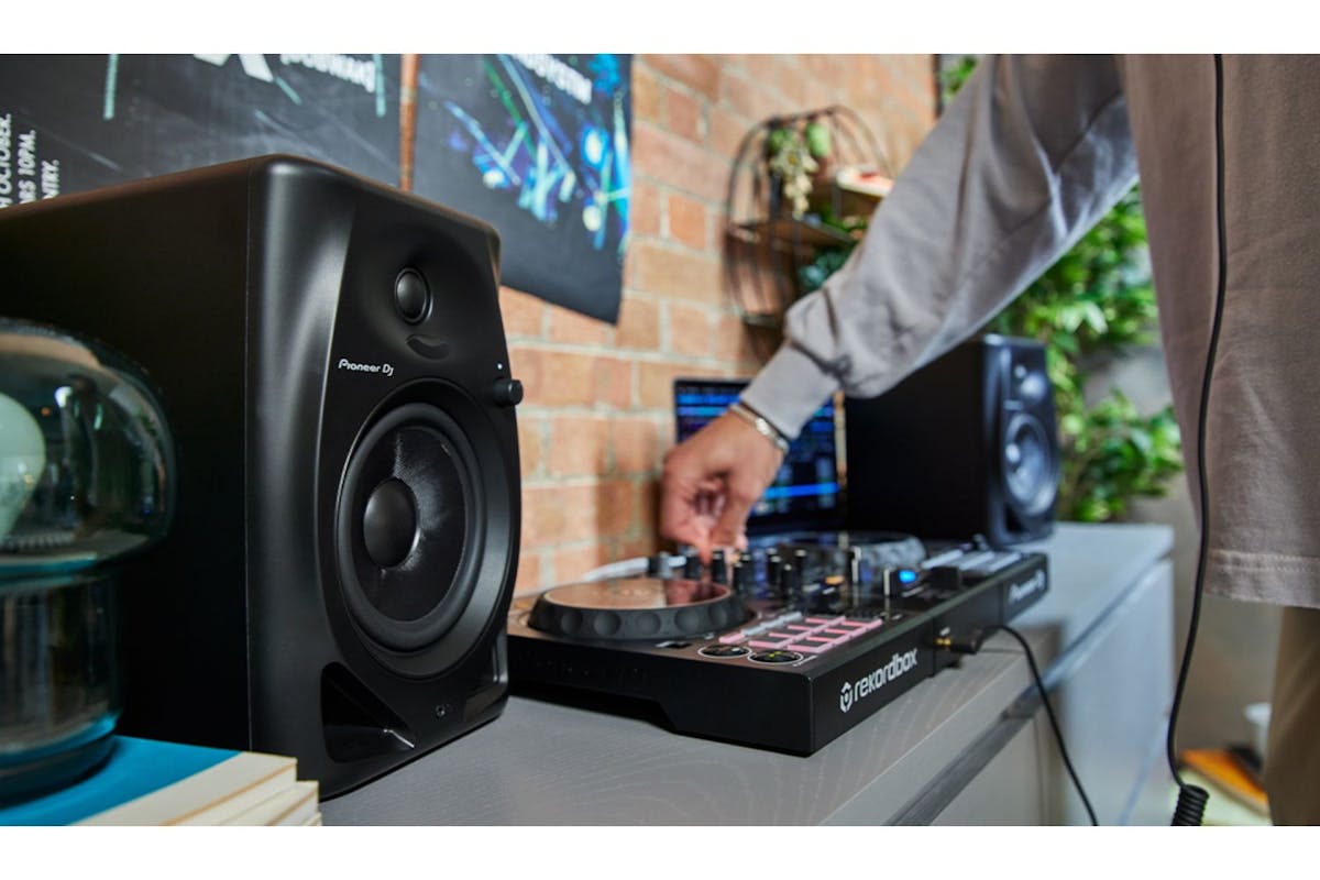 Pioneer DJ DM-50D-BT 5" Desktop Monitor Speaker with Bluetooth | Black-6