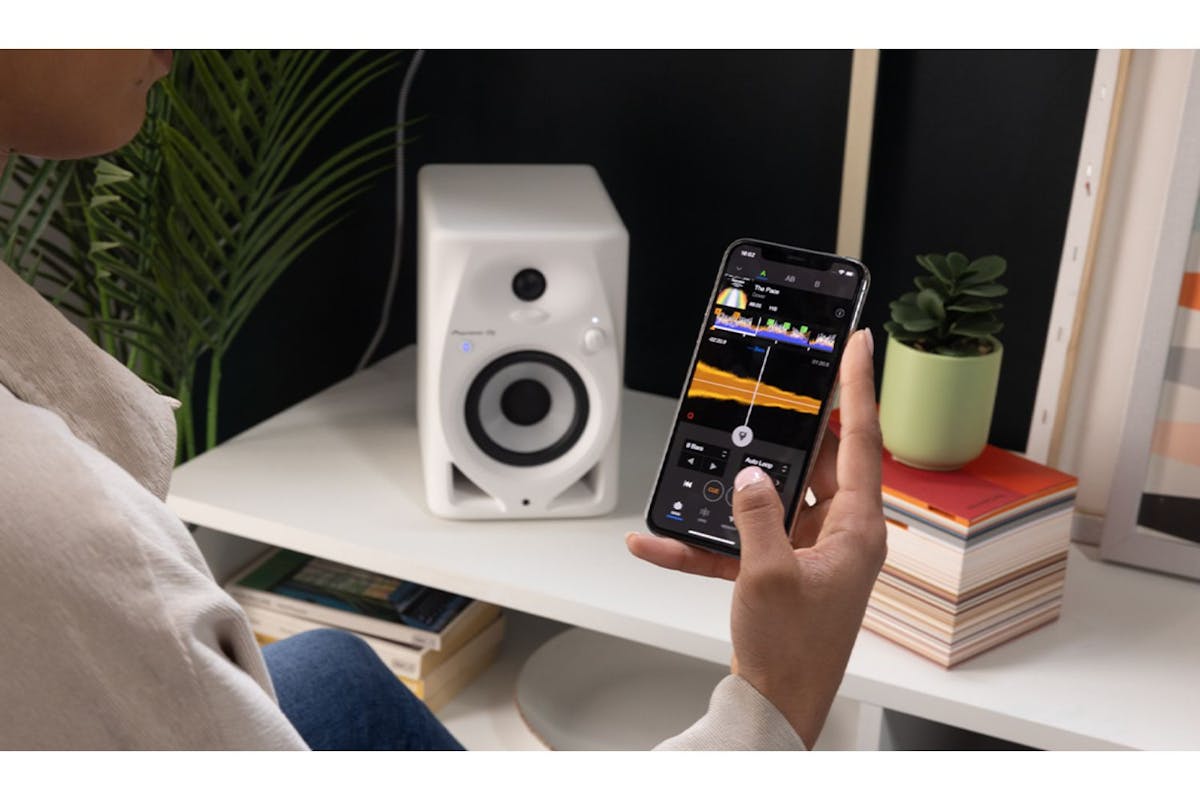 Pioneer DJ DM-40D-BT-W 4" Desktop Monitor Speaker with Bluetooth | White-2