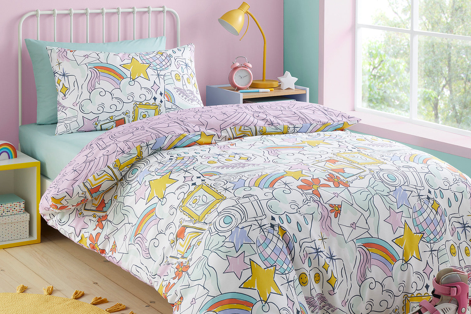 Bedlam | Doodle Hobby Duvet Cover Set | Multicolour | Double