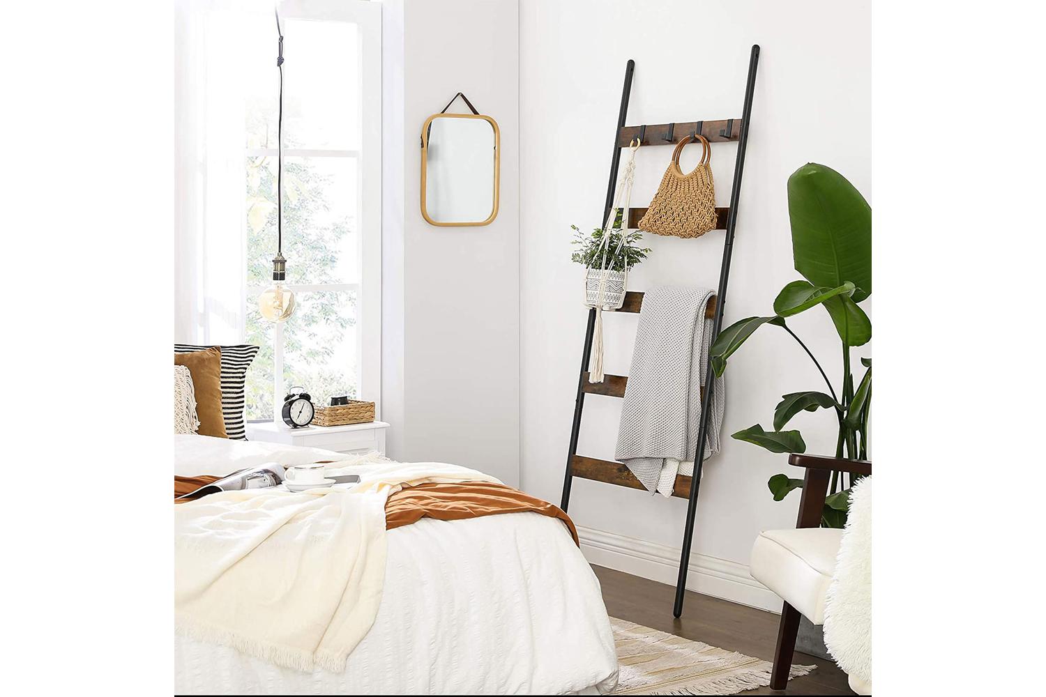 Vasagle 5-Tier Blanket Ladder Shelf | Rustic Brown and Black-6