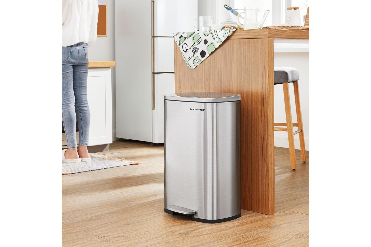 Songmics Step-Open Trash Can with Lid | Silver-7
