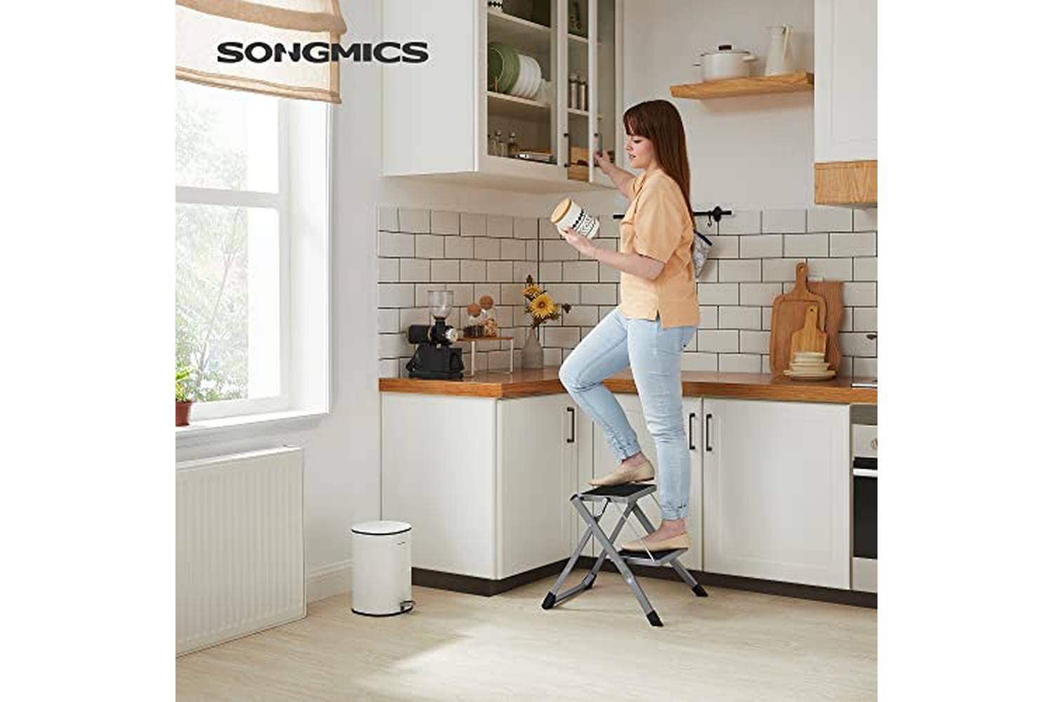 Songmics GSL002GY01 Stepladder With 2 Steps-2