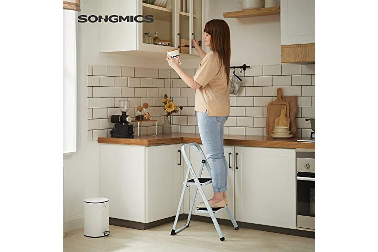 Songmics GSL12WT 2 Steps Stepladder-2