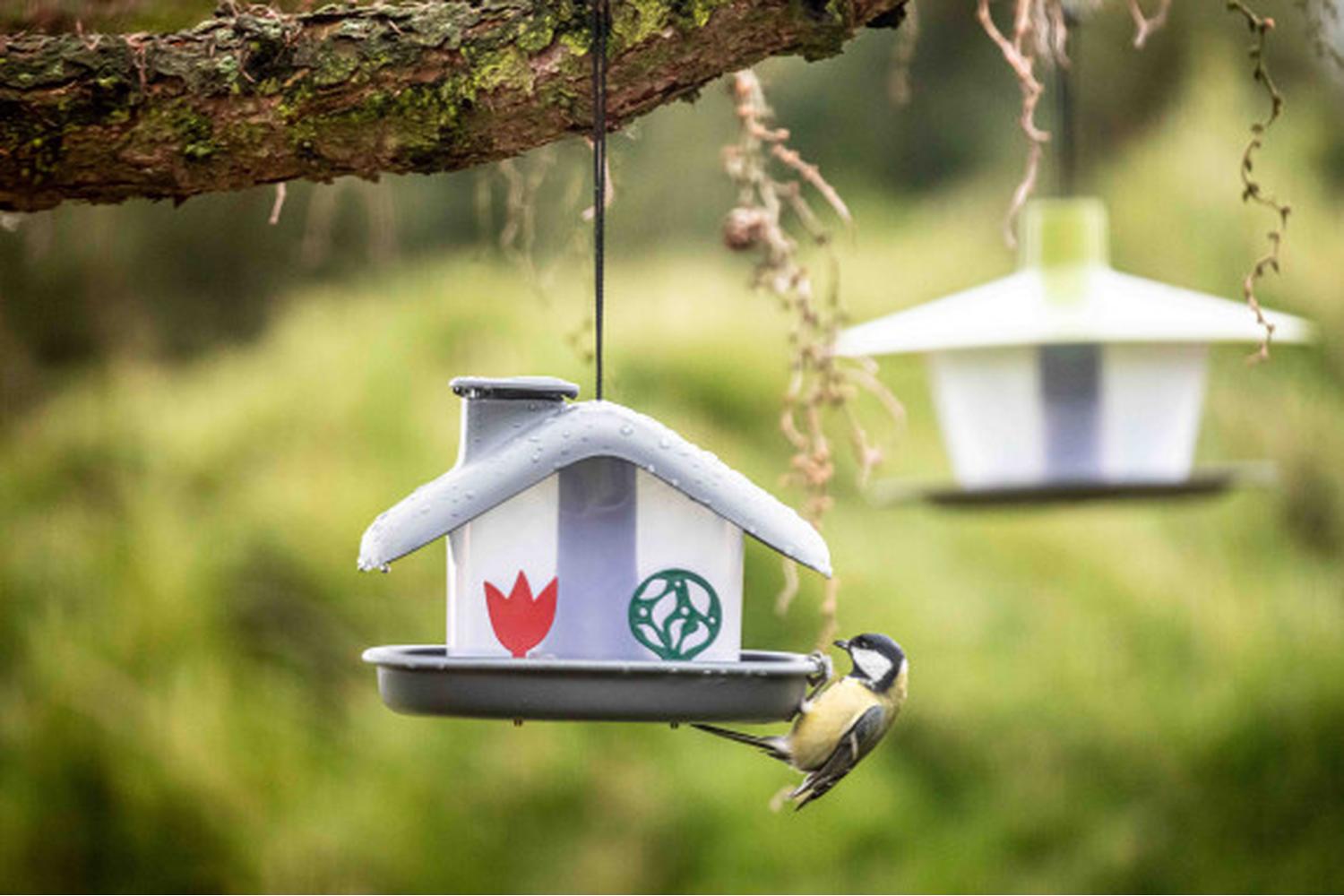 Plastia Domek Bird Feeder | Grey | 21cm-4