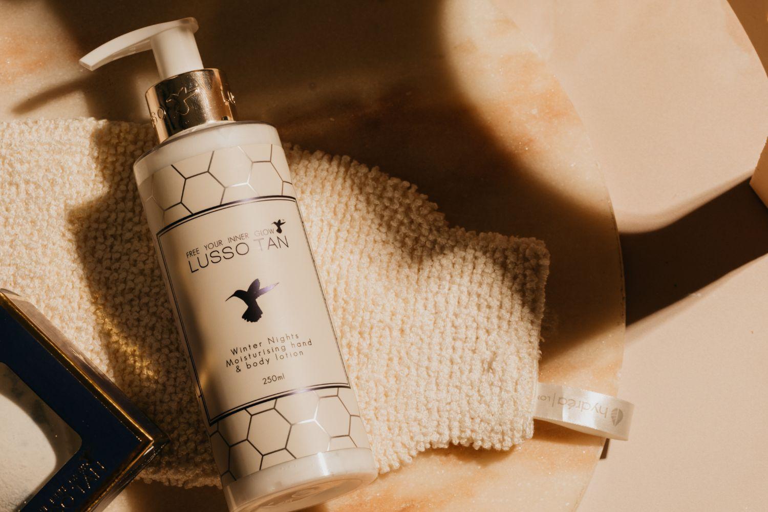 Lusso Tan LTWNTEM200 Winter Nights an Moisturising Extending Body Lotion | 200ml-2