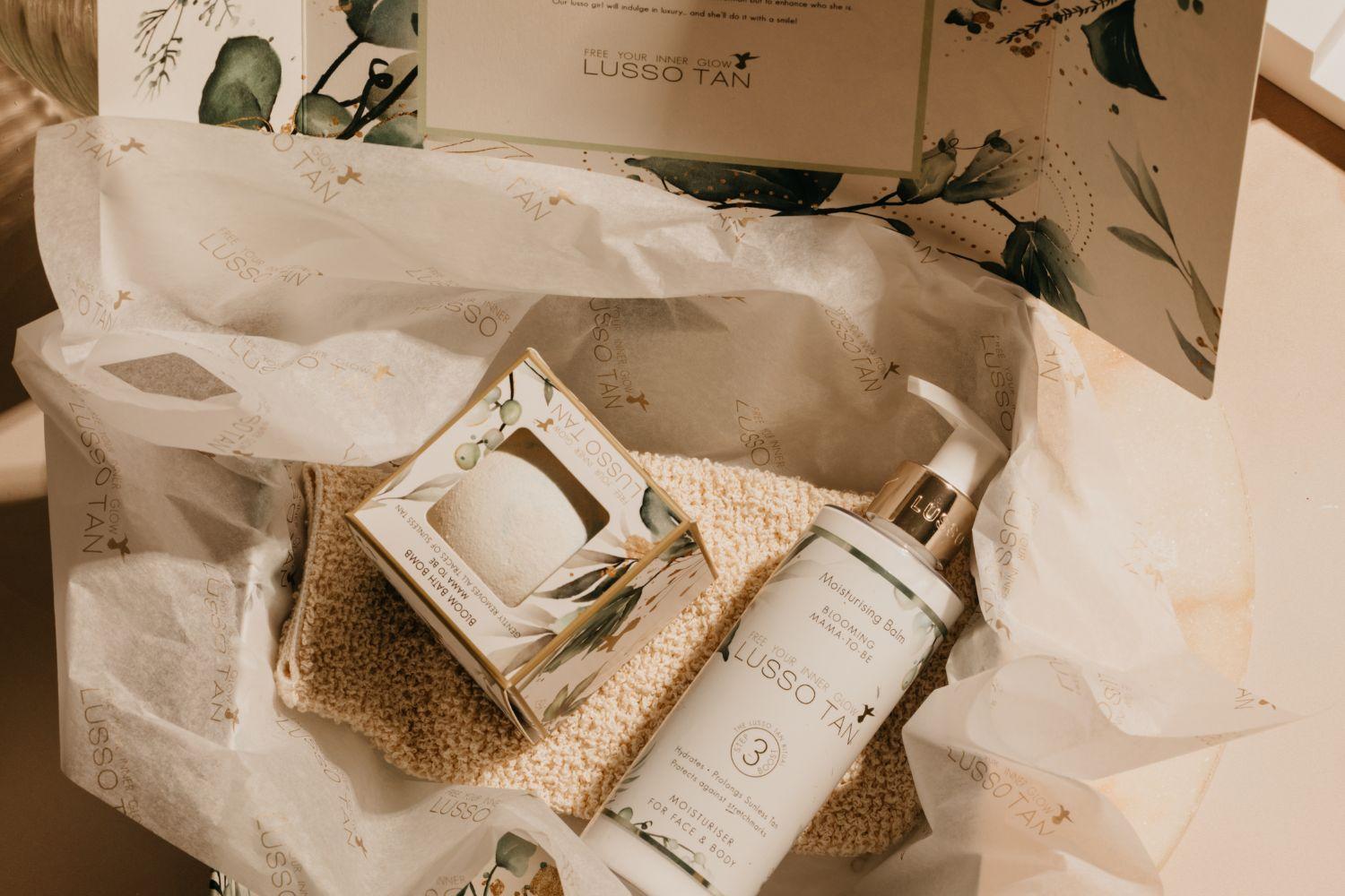 Lusso Tan LTLYSBMBB Blooming Mama to Be Love Your Skin Box-3
