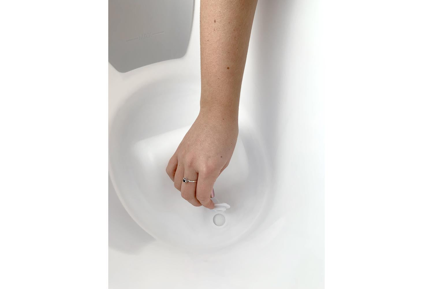 Shnuggle Compact Baby Bathtub with Bum Bump-5