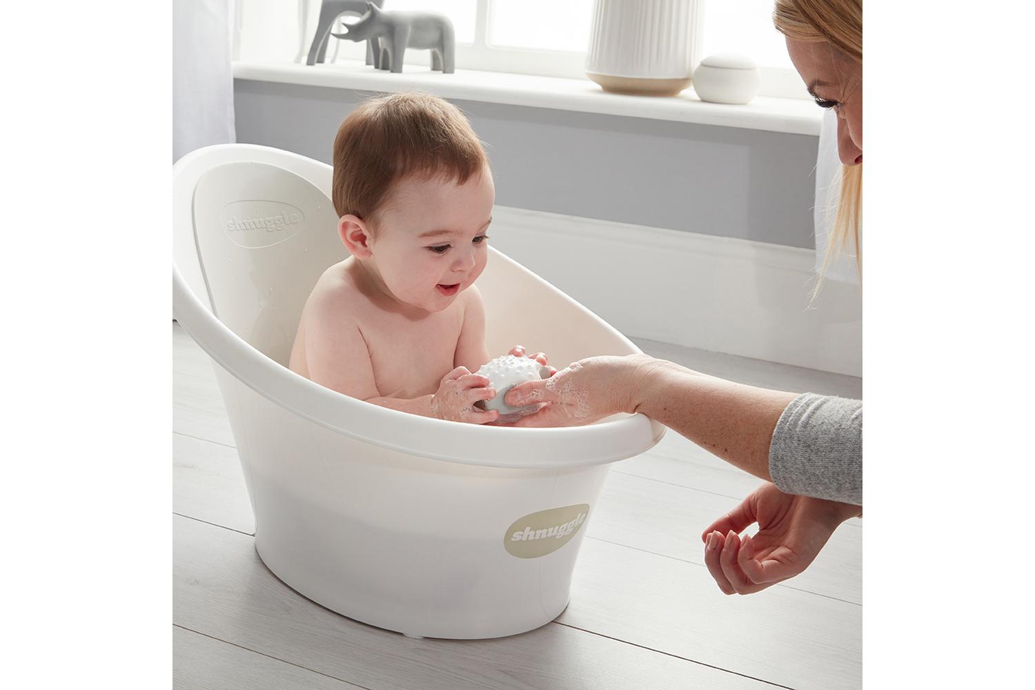 Shnuggle Compact Baby Bathtub with Bum Bump-6