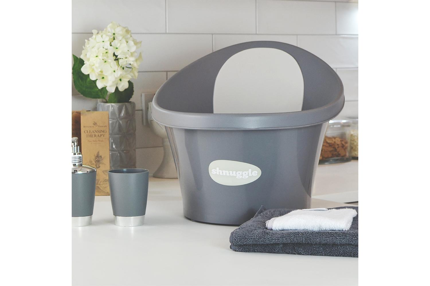 Shnuggle Compact Baby Bathtub with Bum Bump-2