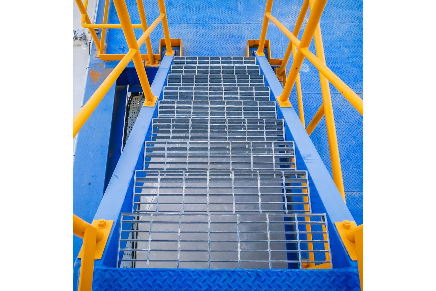 Monstershop 211380 - Galvanised Grating - 800mm X 270mm-4