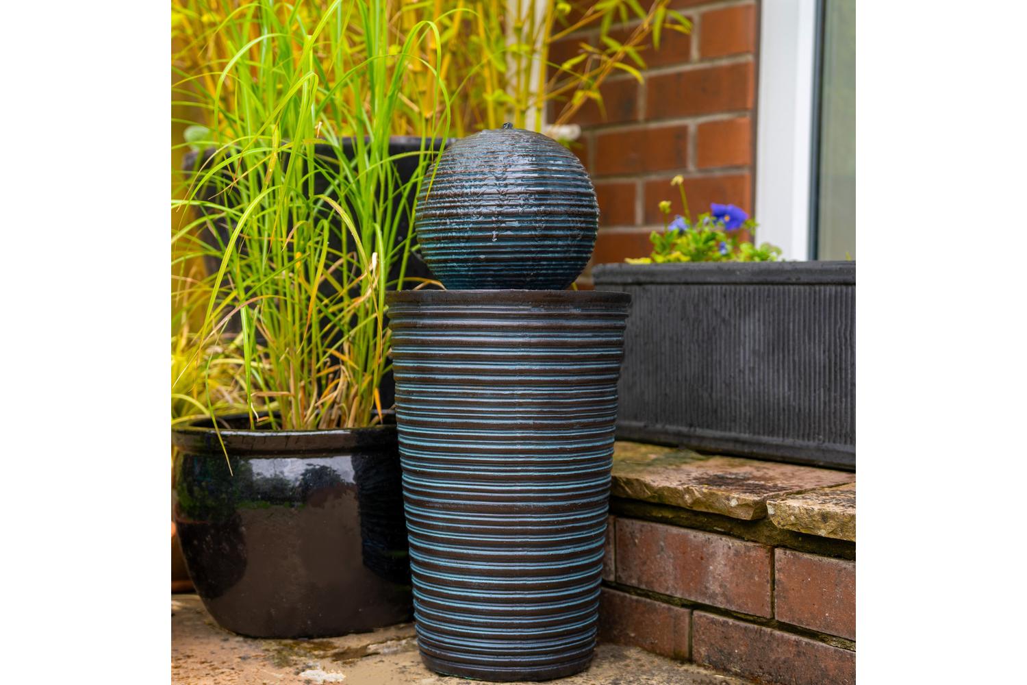 Monstershop 27602 - Round Ball Solar Water Feature-5