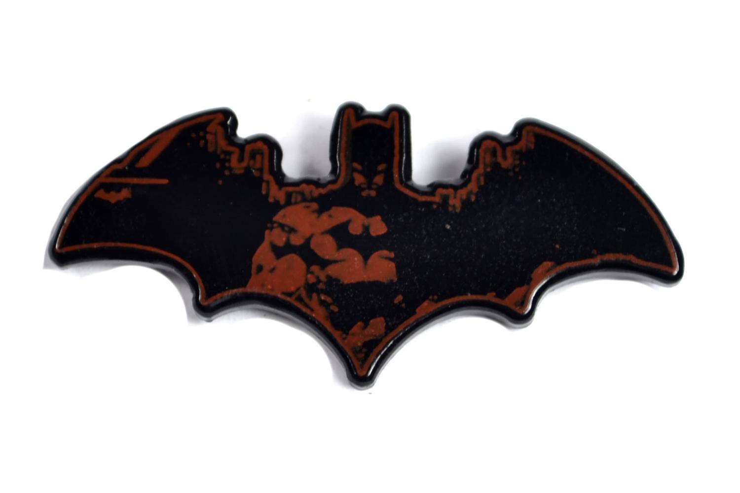Genuine Batman Metal And Enamel Badge