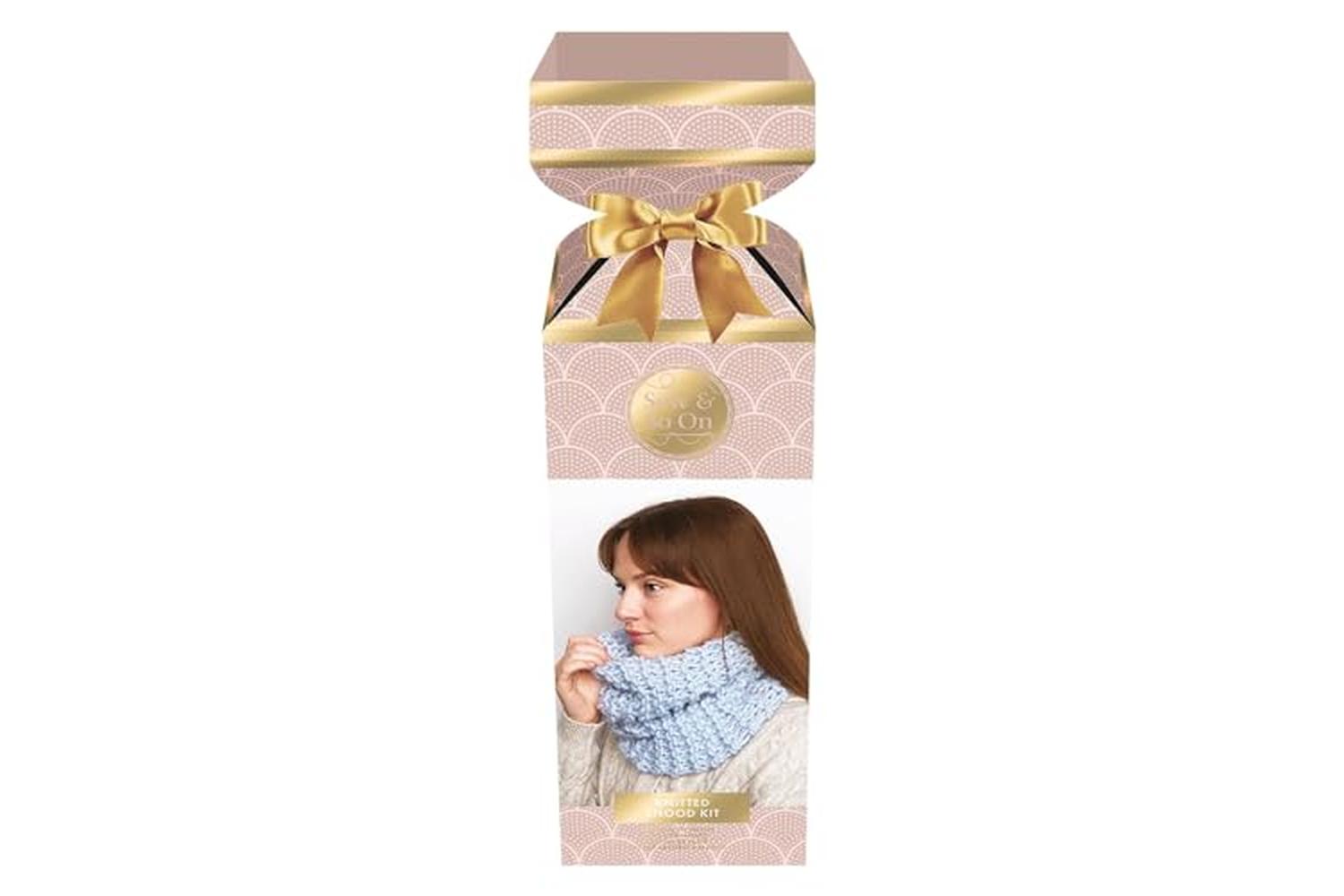 Sew & So On Sew 106008 - Knitting Kit - Snood-2