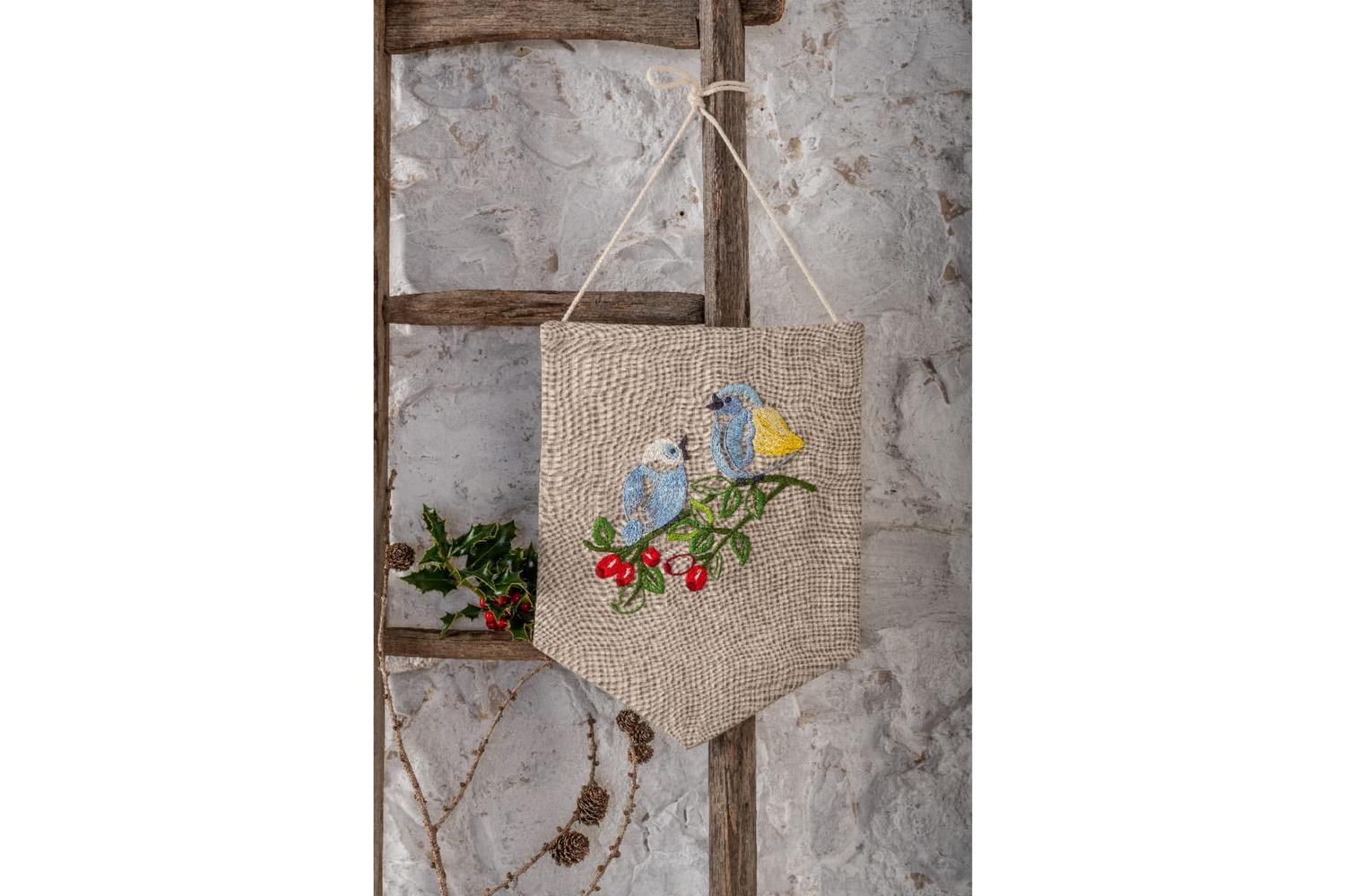 Anchor Gro-pe141 - Whang Rnd Vbirds - Embroidery Kit Essenti