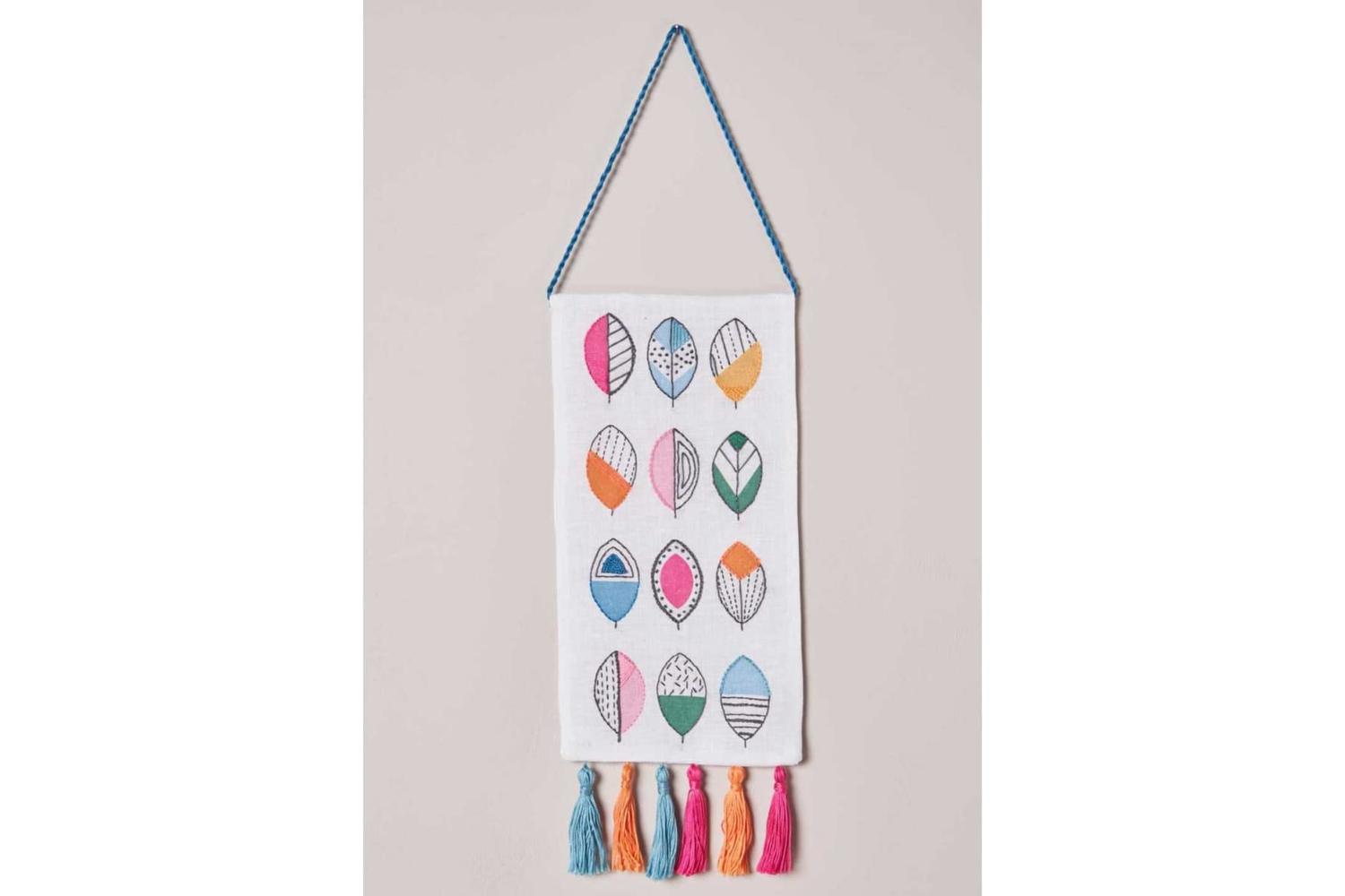 Anchor Gro-pe136 - Mgraphic Emb Begin - Embroidery Kit Essen