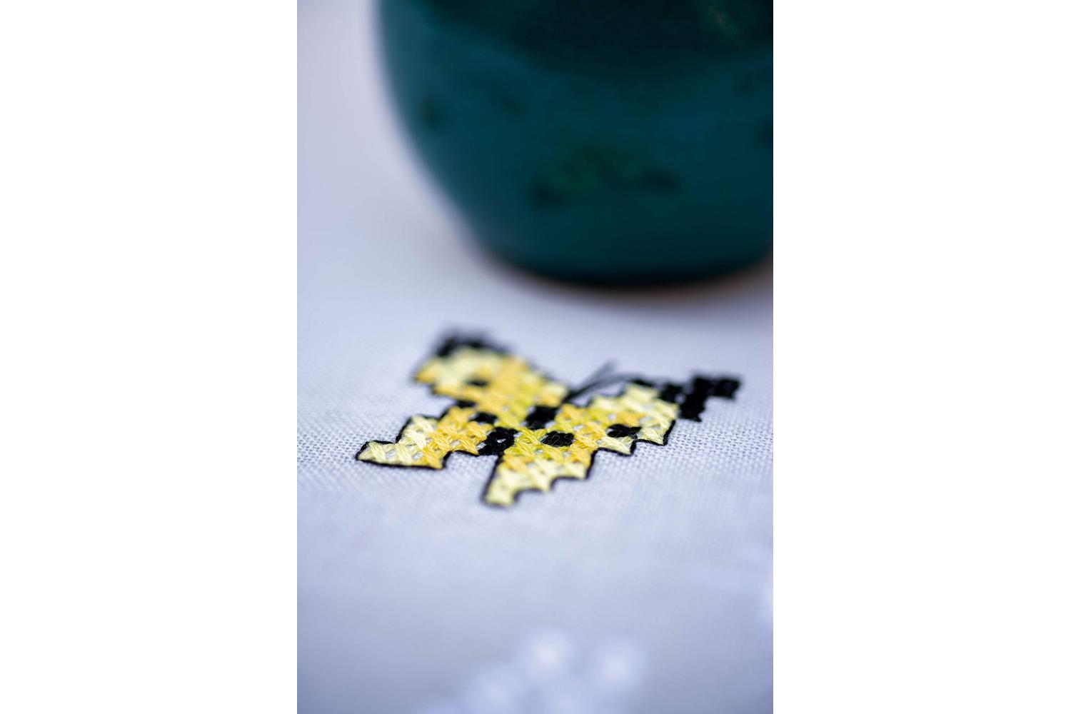 Vervaco Gro-pn-0179025 - Emb Tclth Bfly Dance - Embroidery K-4