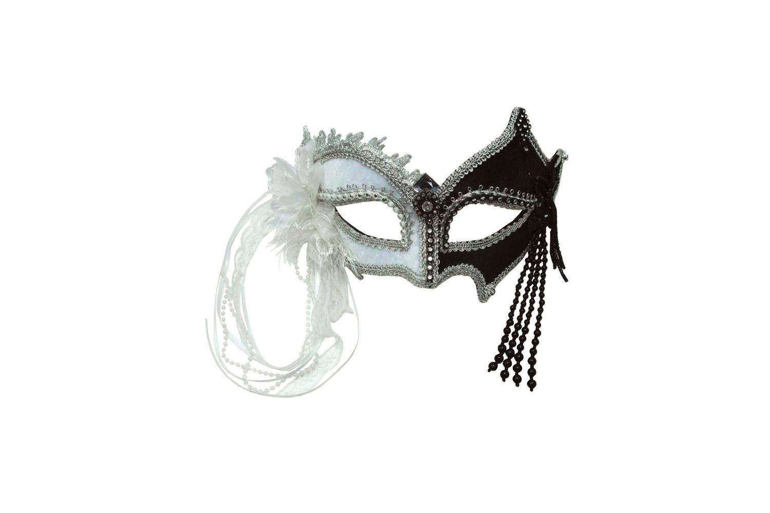 Rubies | Rb-em422 | Black / White + Tassels (h/b)