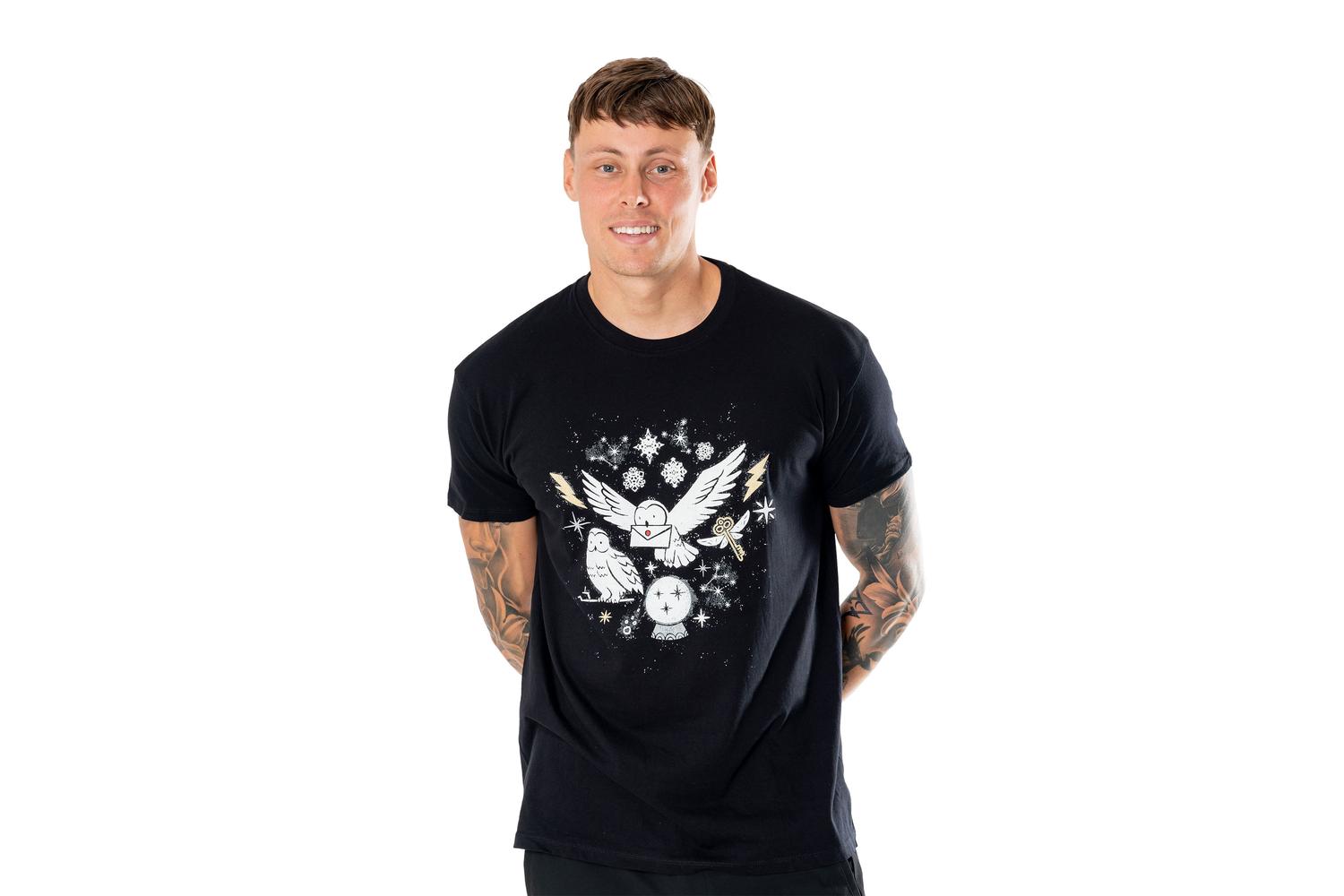 Rubies | Rb-pe19235tsbss | Harry Potter | Hedwig Magical Xmas | Unisex T-shirt