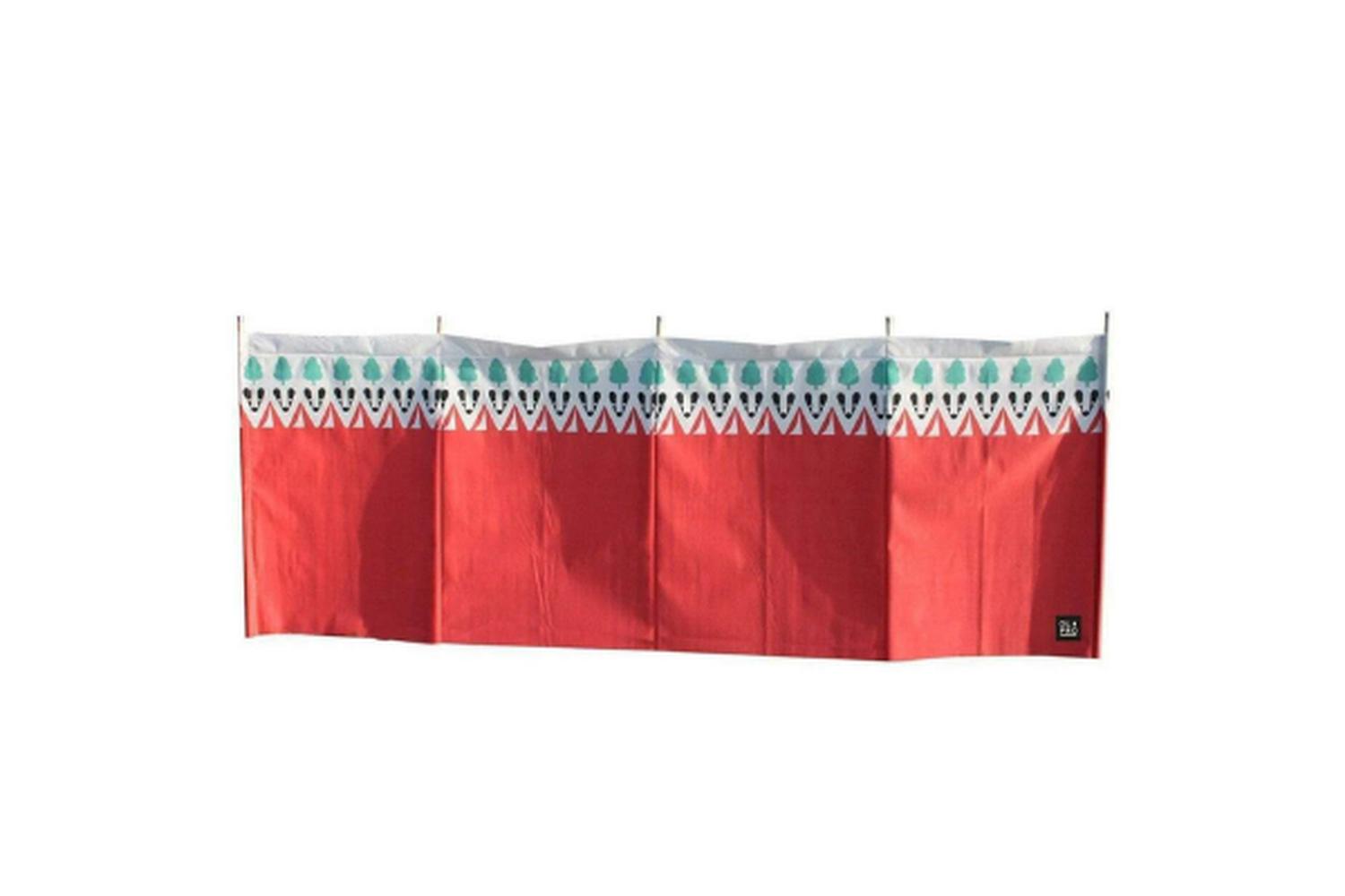 Witley 5 Pole Windbreak | Wooden Poles