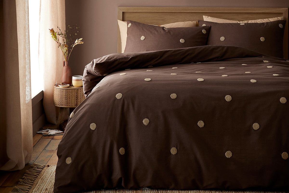 Appletree | Dot Garden Duvet Cover Set | Chocolate | Double