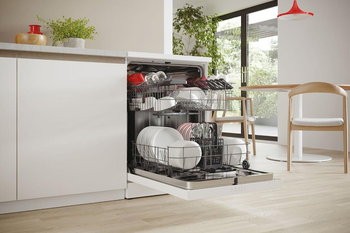 Hoover Freestanding Dishwasher | 13 Place | HF3C7L0W-80-2