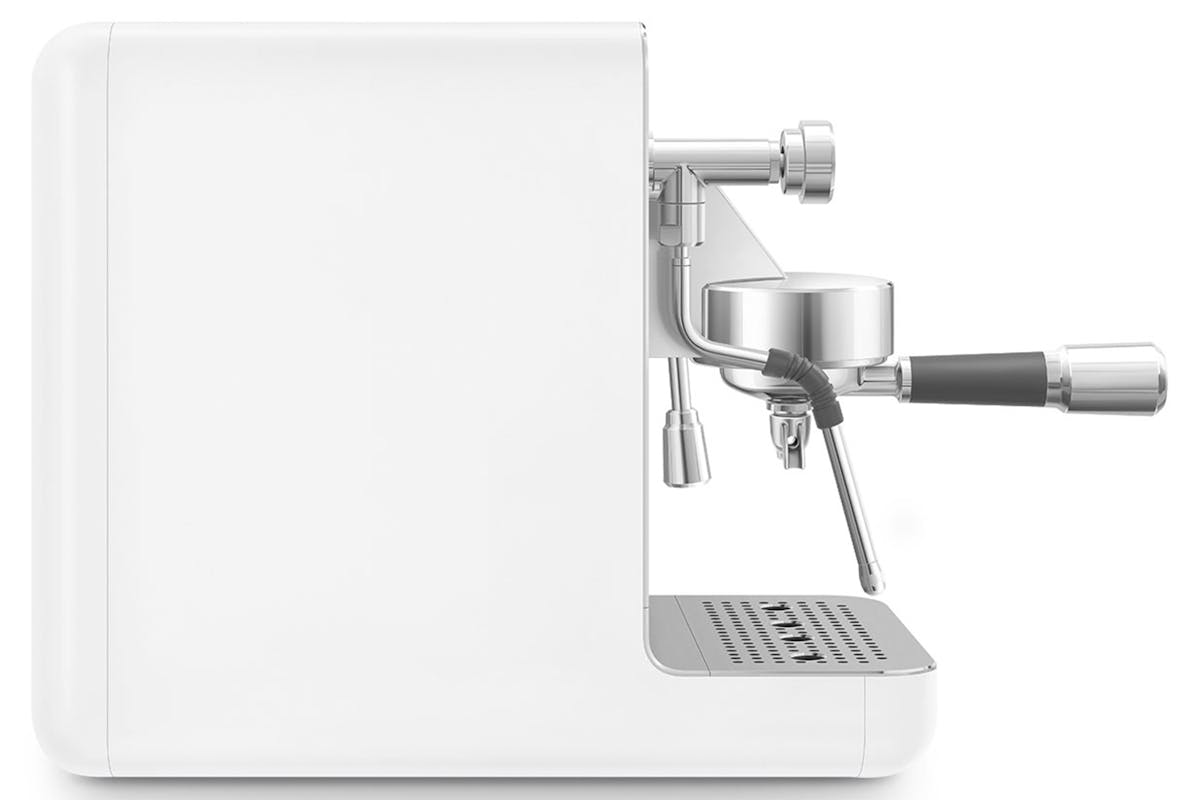 Smeg Espresso Coffee Machine with Pump | EMC02WHMUK | White-2