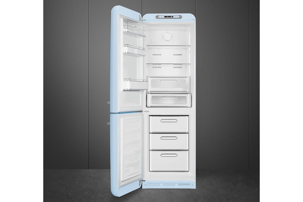 Smeg 50's Retro Style Freestanding Fridge Freezer | FAB32LPB5UK-2