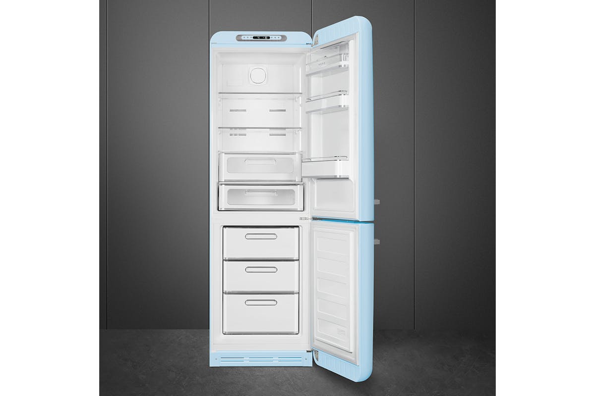 Smeg 50's Retro Style Freestanding Fridge Freezer | FAB32RPB5UK-3