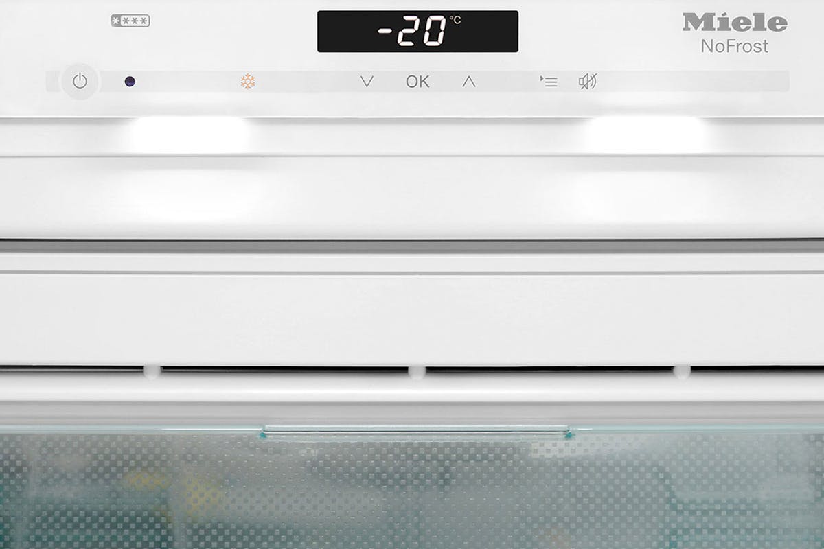 Miele Built-in Larder Freezer | FNS35402I-3