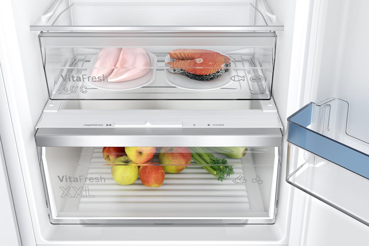 Bosch Series 4 Built-in Fridge Freezer | KIN86VSE0G-4