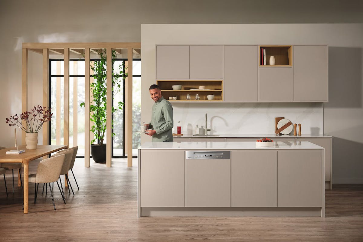Miele Semi Integrated Dishwasher | 14 Place | G7210SCICLST-2