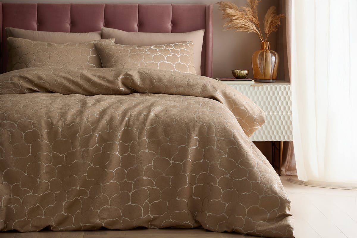 Soiree | Ginko Jacquard Duvet Cover Set | Natural | Double