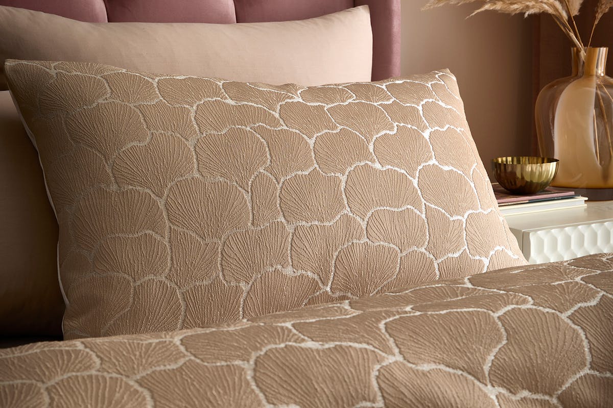 Soiree | Ginko Jacquard Duvet Cover Set | Natural | King-2