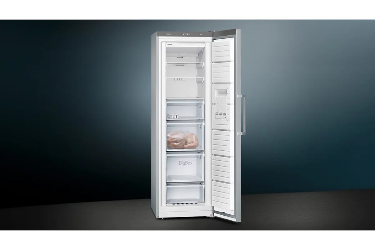 Siemens iQ300 Freestanding Larder Freezer | GS36NVIEPG-2