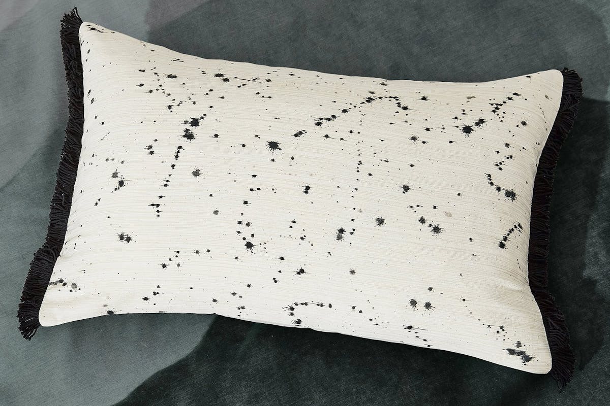 Moho Cushion | Ecru | 40 x 60 cm-3