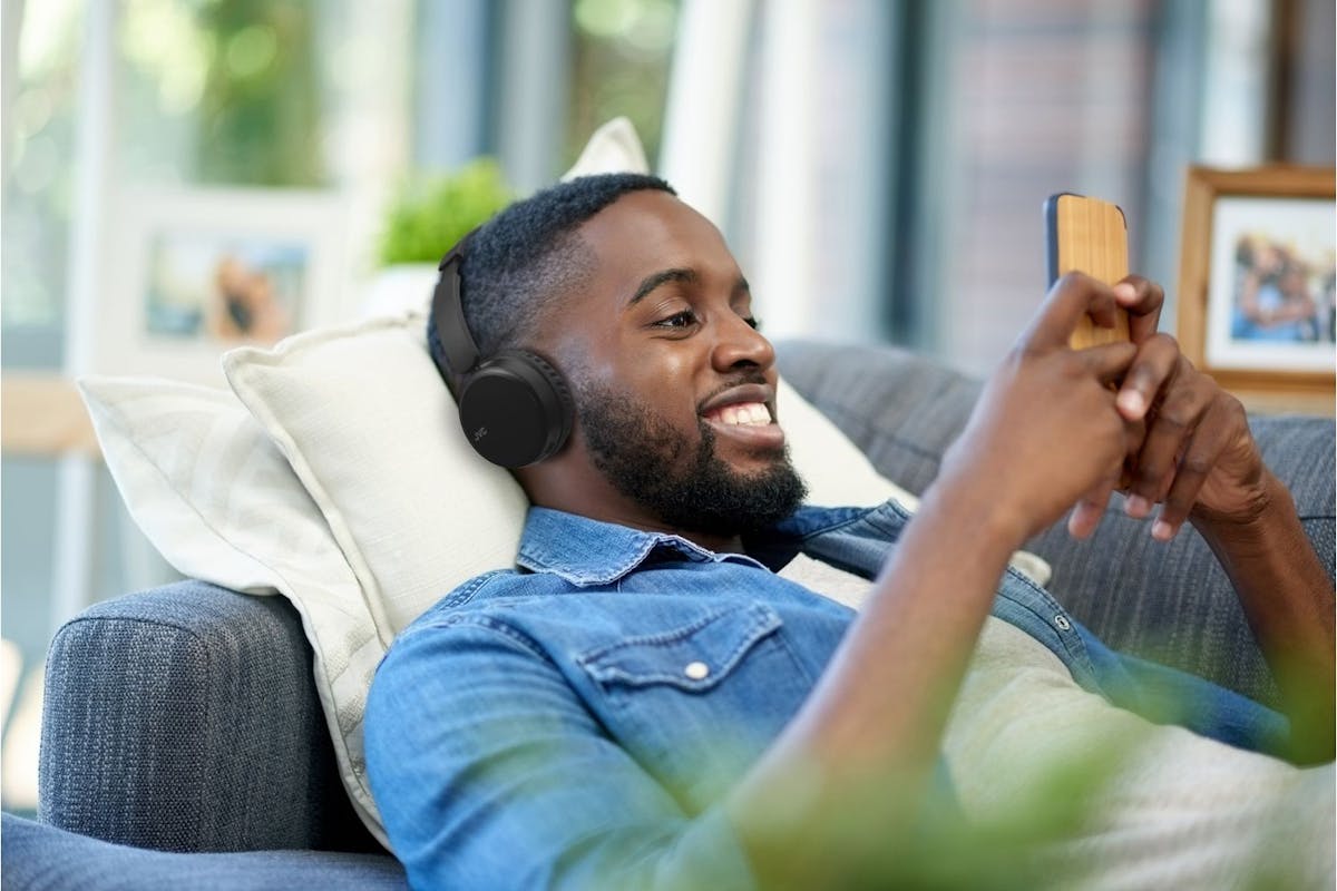 Jvc Carbon Black On Ear Bluetooth Foldable Headphones Upto 35 Hour Use 3 Sound Modes 2 Device Connection Voice Assistant Bt V52-7