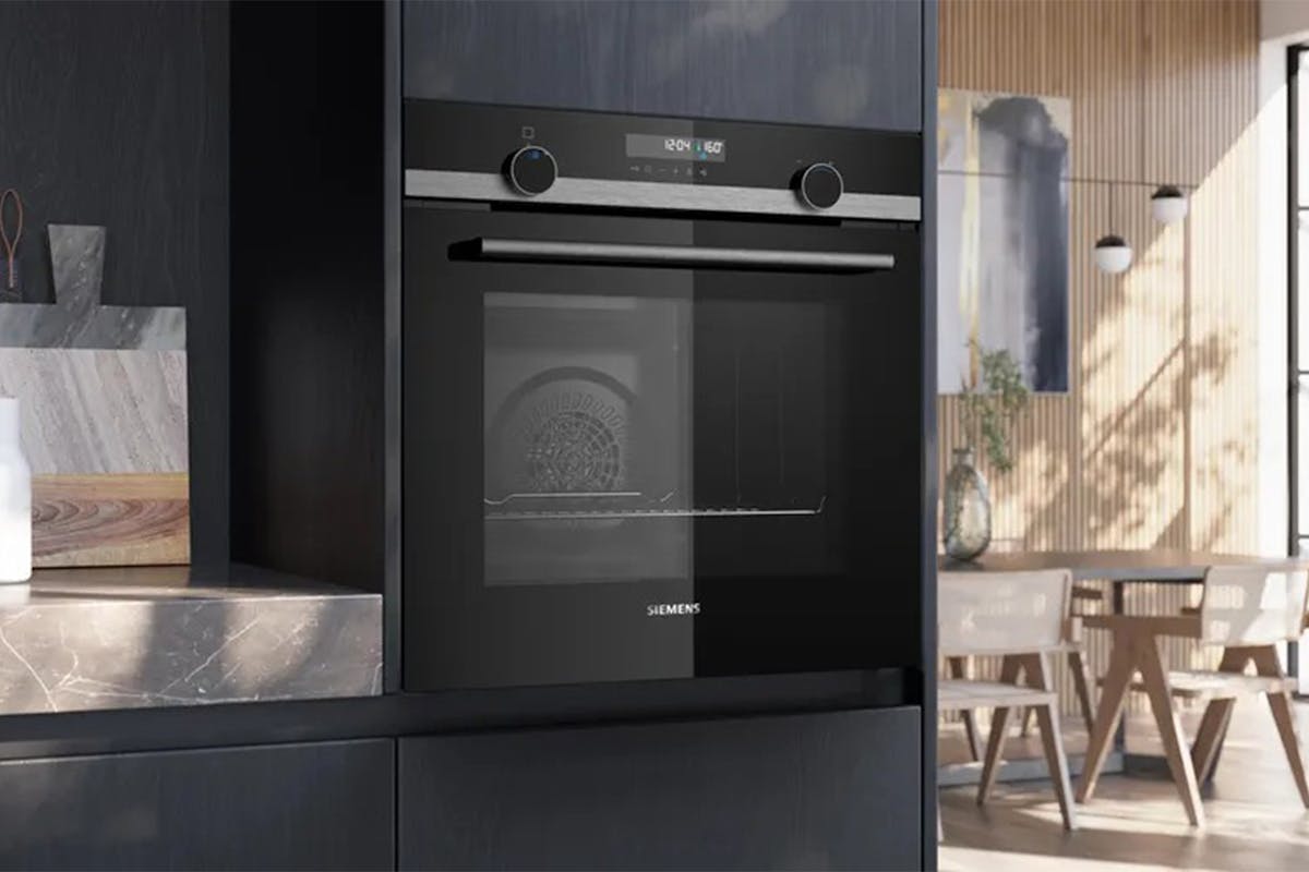Siemens IQ500 Built-in Single Oven | HB578GBS7B-5
