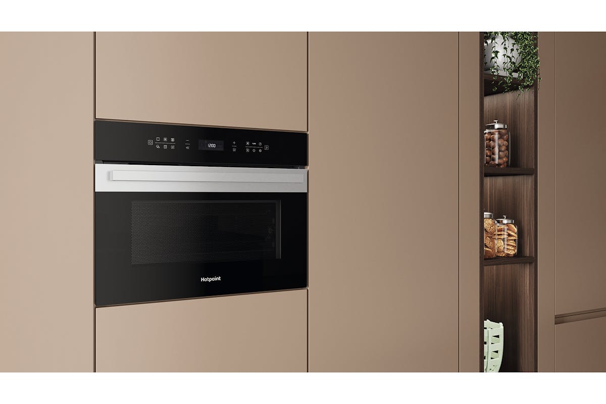 Hotpoint 53L 950W Built-in Combination Microwave Oven | HCW7O7HTSXUK-2