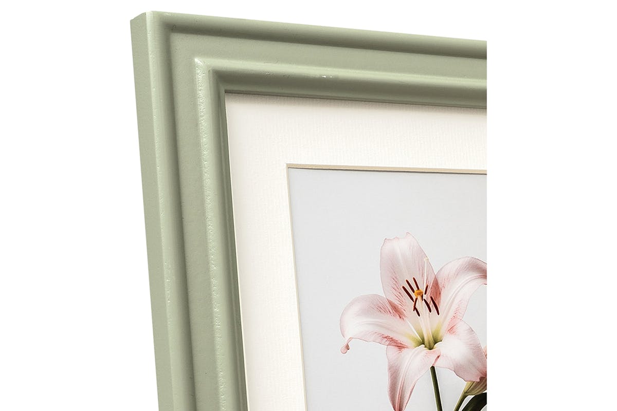 Helena 5×7" Triple Frame | Sage-3