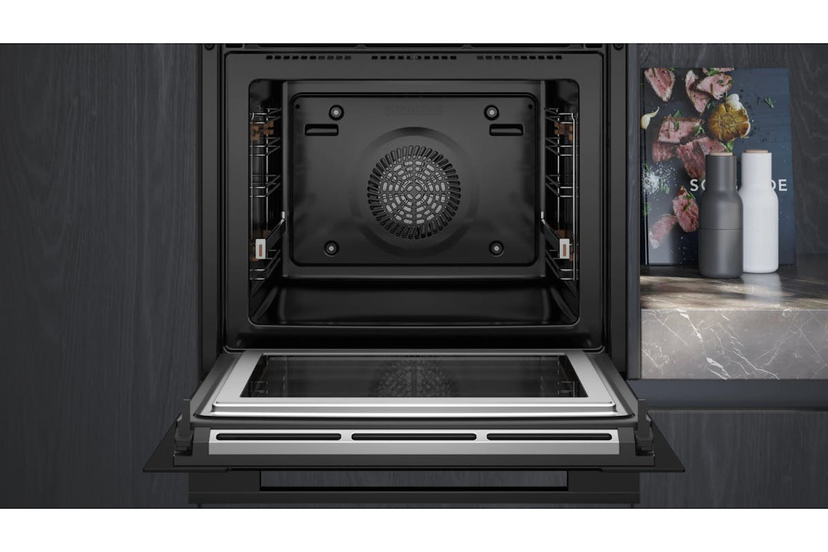 Siemens iQ700 Built-in Single Oven | Black-4