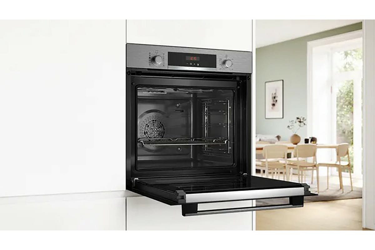 Bosch Series 4 Built-in Single Oven | HQA574BS3B-2