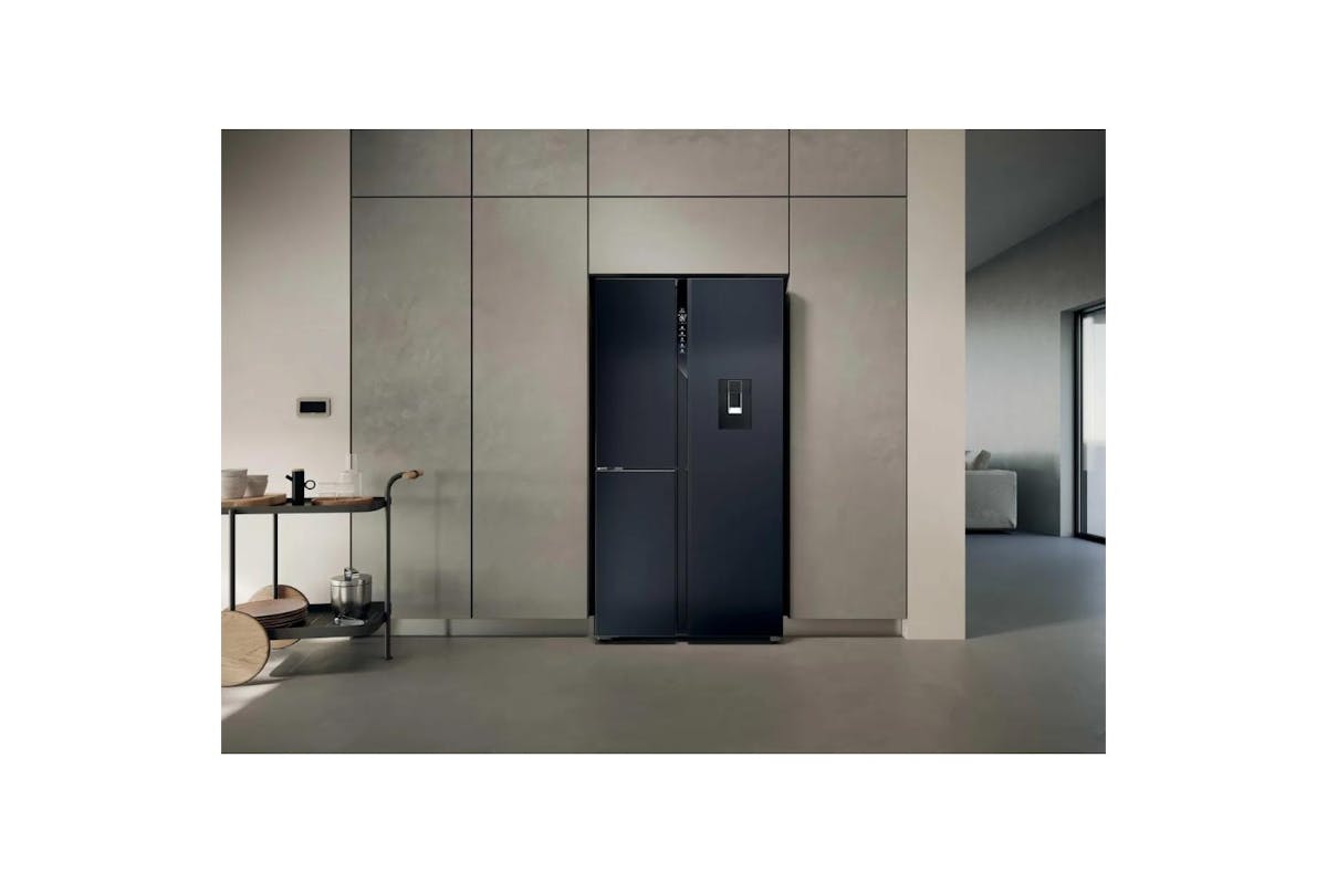Haier 90 Series 7 Freestanding American Fridge Freezer | HSPR79F18EWMB-2