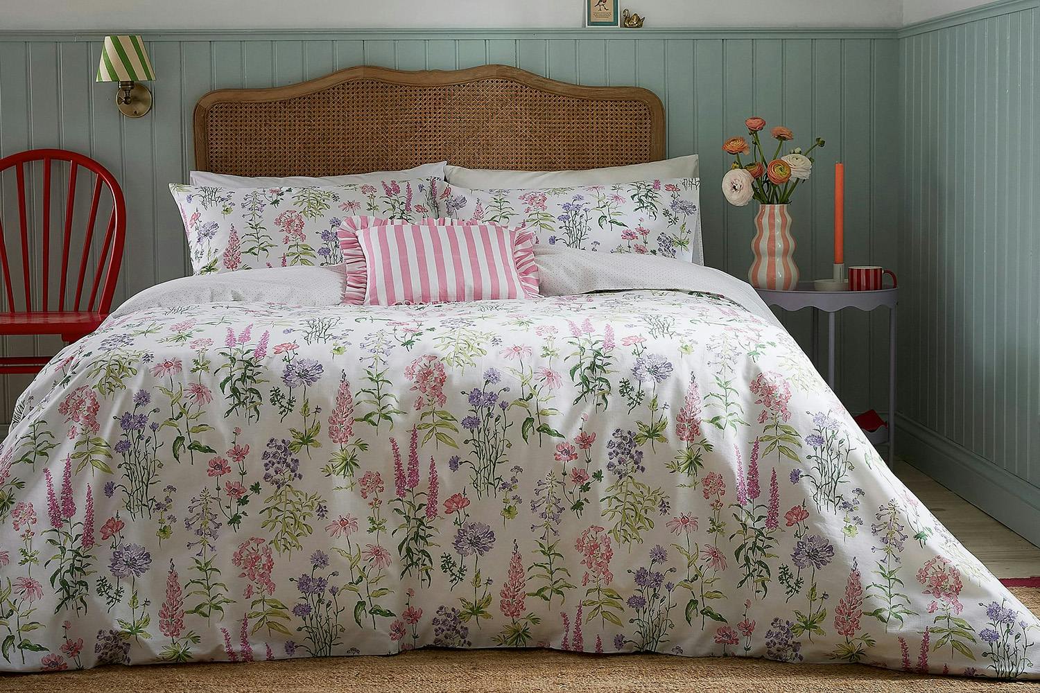 Secrete Garden | Meadow Flower Duvet Cover Set | Multicolour | Double