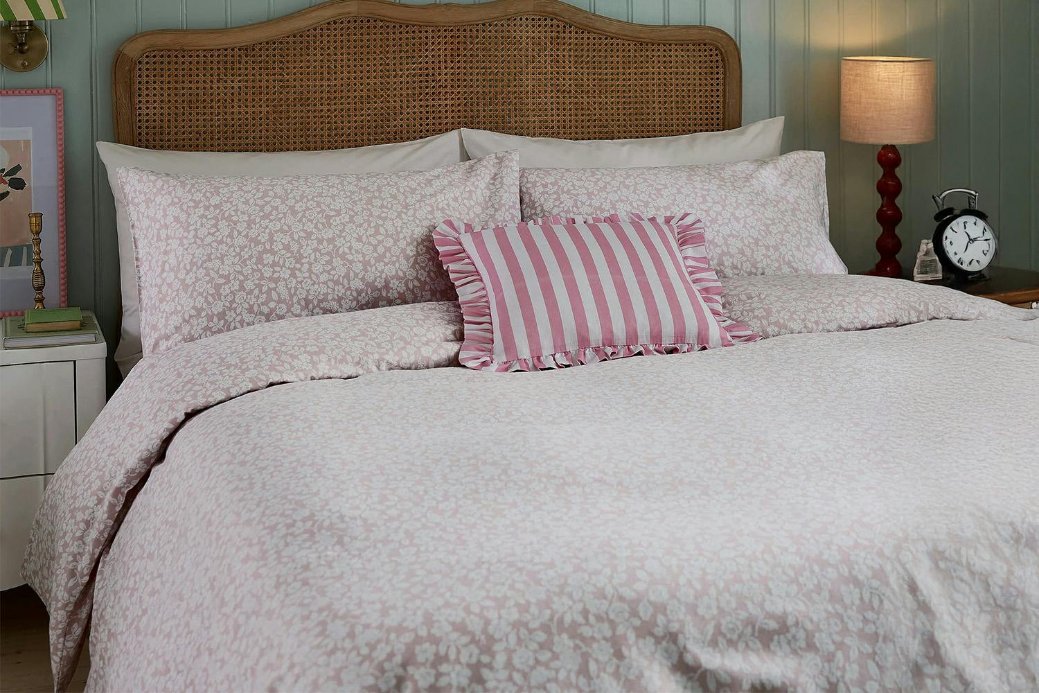 Secrete Garden | Rosebud Brushed Cotton Duvet Cover Set | Pink | Double-2