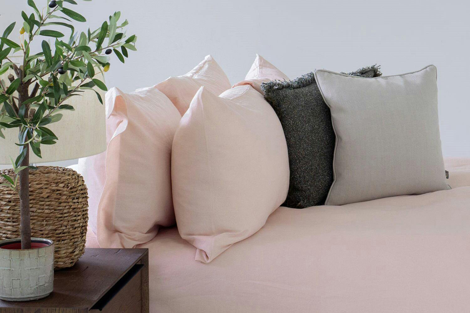 The Linen Room | 200TC Linen Look Cotton Oxford Ava Pillowcase Pair | Pink-3