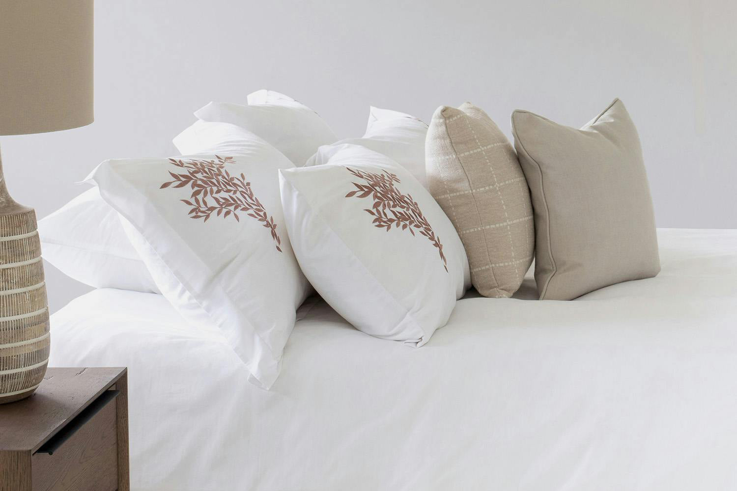 The Linen Room | 200TC Cotton Oxford Rory Pillowcase Pair | White-3