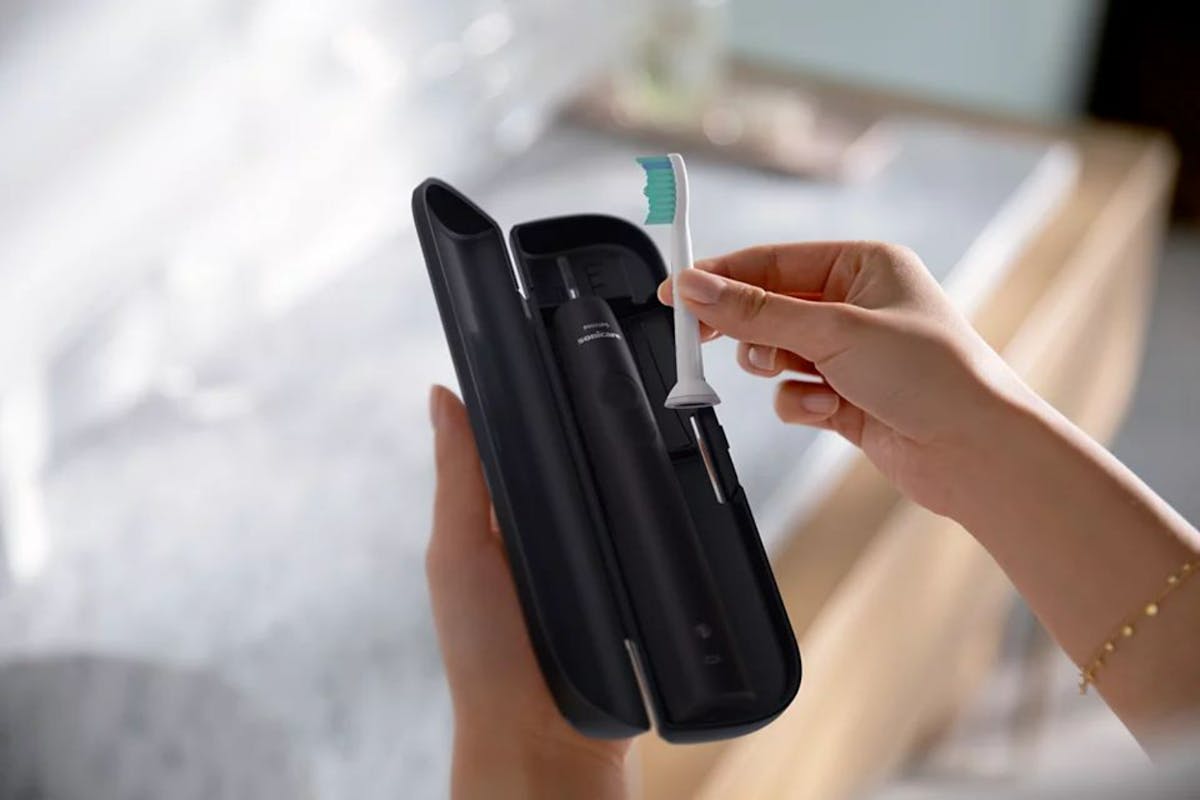 Philips Sonicare 3100 Electric Toothbrush+ Travel Case | HX3673/14-5