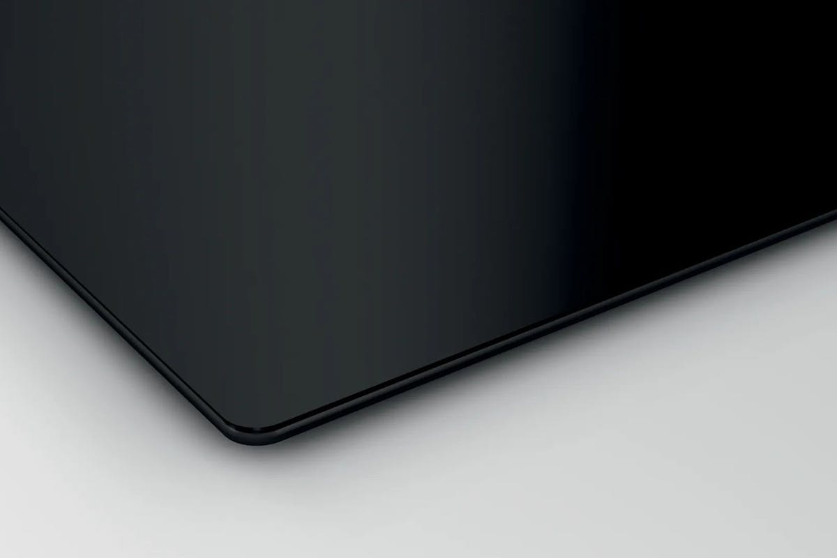 Bosch Series 4 60cm Induction Hob | PUE611BB5E-2