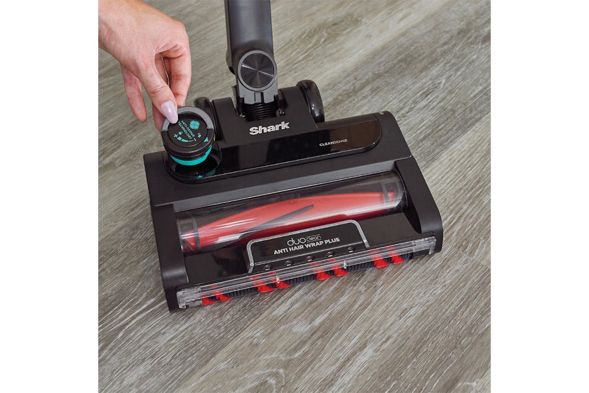 Shark Stratos Anti Hair Wrap Plus Pet Pro Cordless Stick Vacuum | IZ420UKT-4