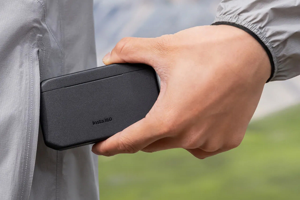 Insta360 X6 Fast Charging Case-7